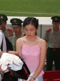 老实巴交的乡下女人,一夜杀了邻居一家4口,起因是一只鸡